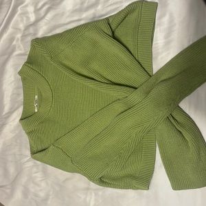 Brand is L.A. Hearts. The color is a light green and in a size small.